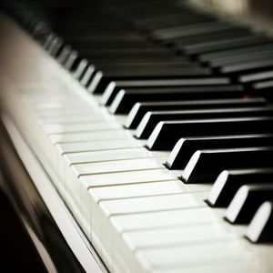 男朋友脱我内裤揉我下面视频
