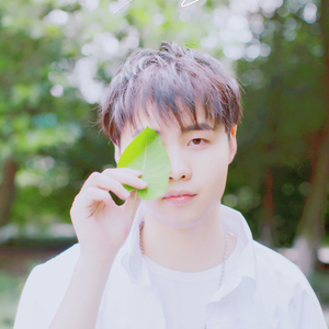 男朋友脱我内裤揉我下面视频
